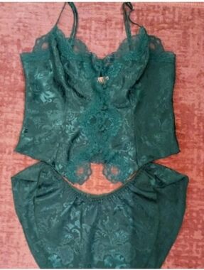 Vintage Gold Label Victoria's Secret Set